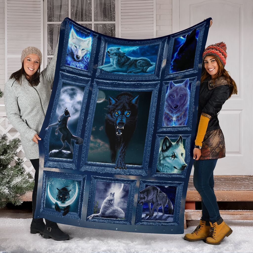 Wolf Sherpa Fleece Blanket