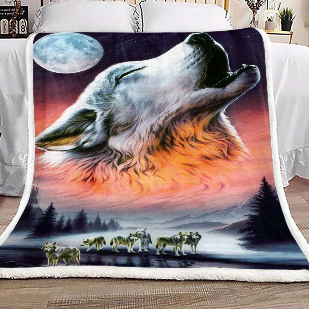 Wolf Sherpa Fleece Blanket