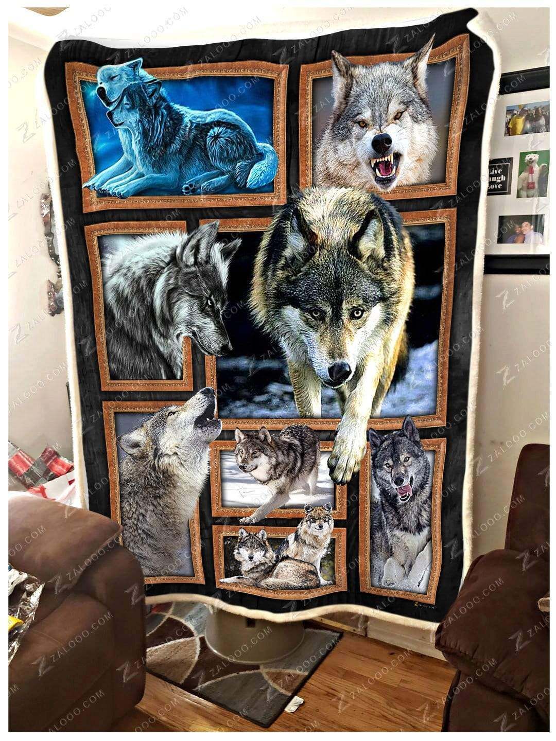 Wolf Sherpa Fleece Blanket
