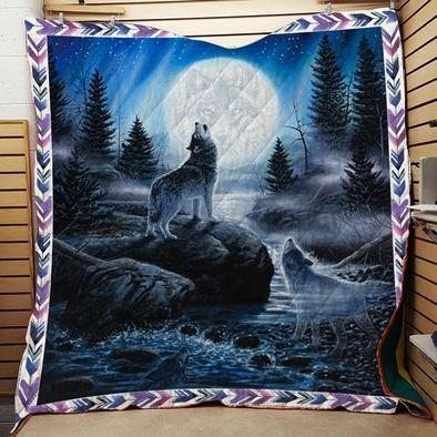 Wolf CLA1510495Q Quilt Blanket