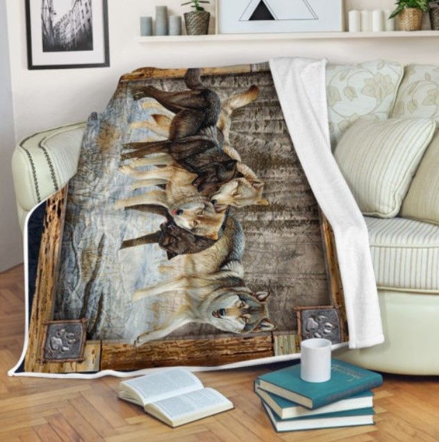 Wolf Sherpa Fleece Blanket