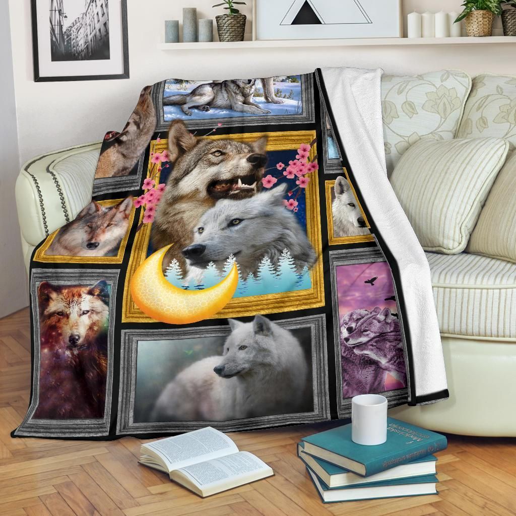 Wolf Sherpa Fleece Blanket