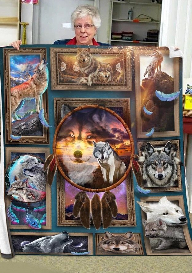 Wolf Sherpa Fleece Blanket