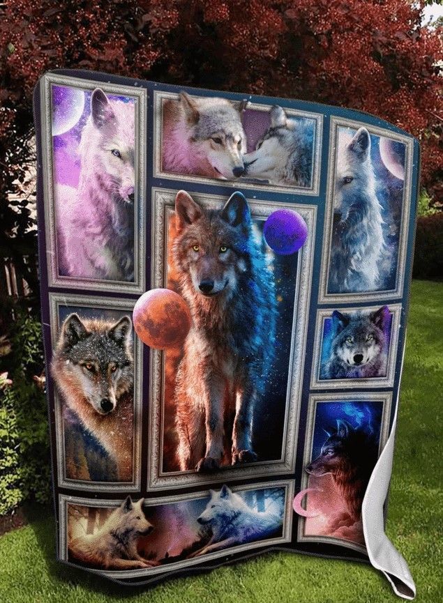 Wolf Sherpa Fleece Blanket