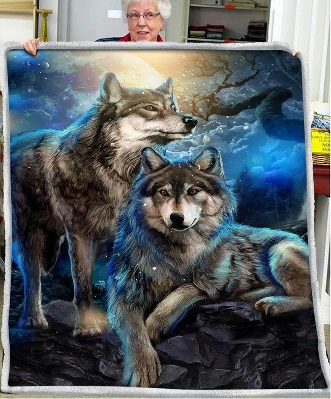 Wolf Sherpa Fleece Blanket