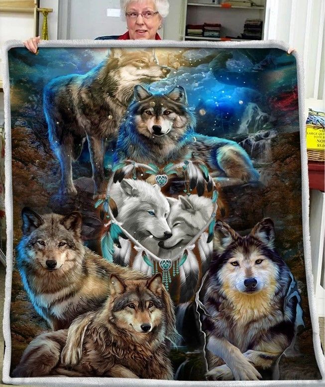 Wolf Sherpa Fleece Blanket