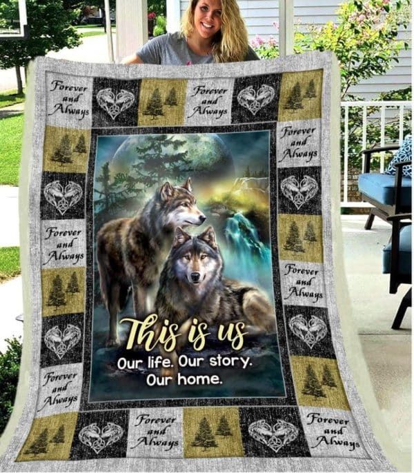 Wolf Sherpa Fleece Blanket