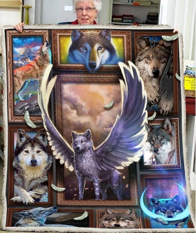 Wolf Sherpa Fleece Blanket