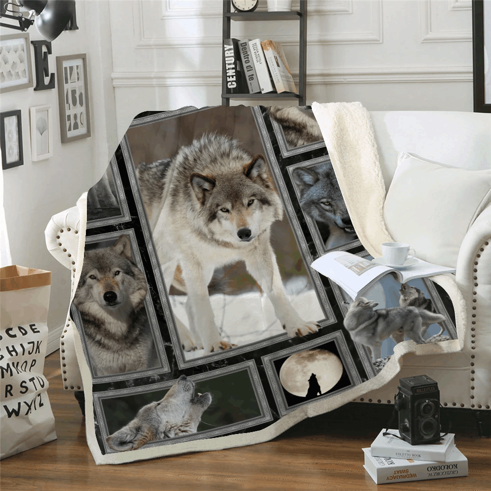 Wolf Sherpa Fleece Blanket