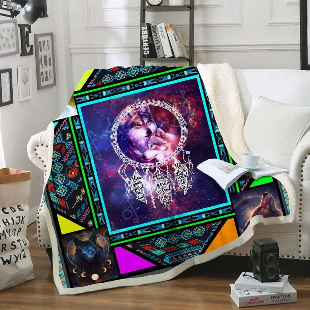 Wolf Sherpa Fleece Blanket