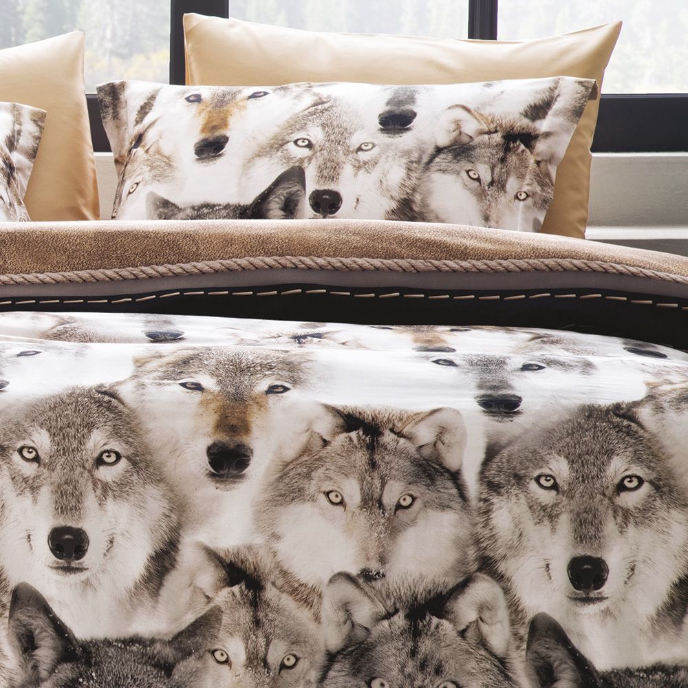 Wolf Bedding Set