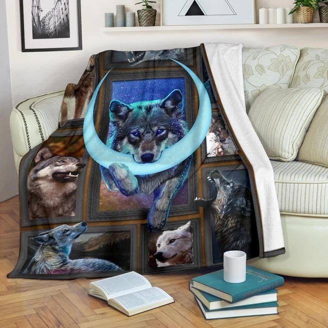 Wolf Sherpa Fleece Blanket