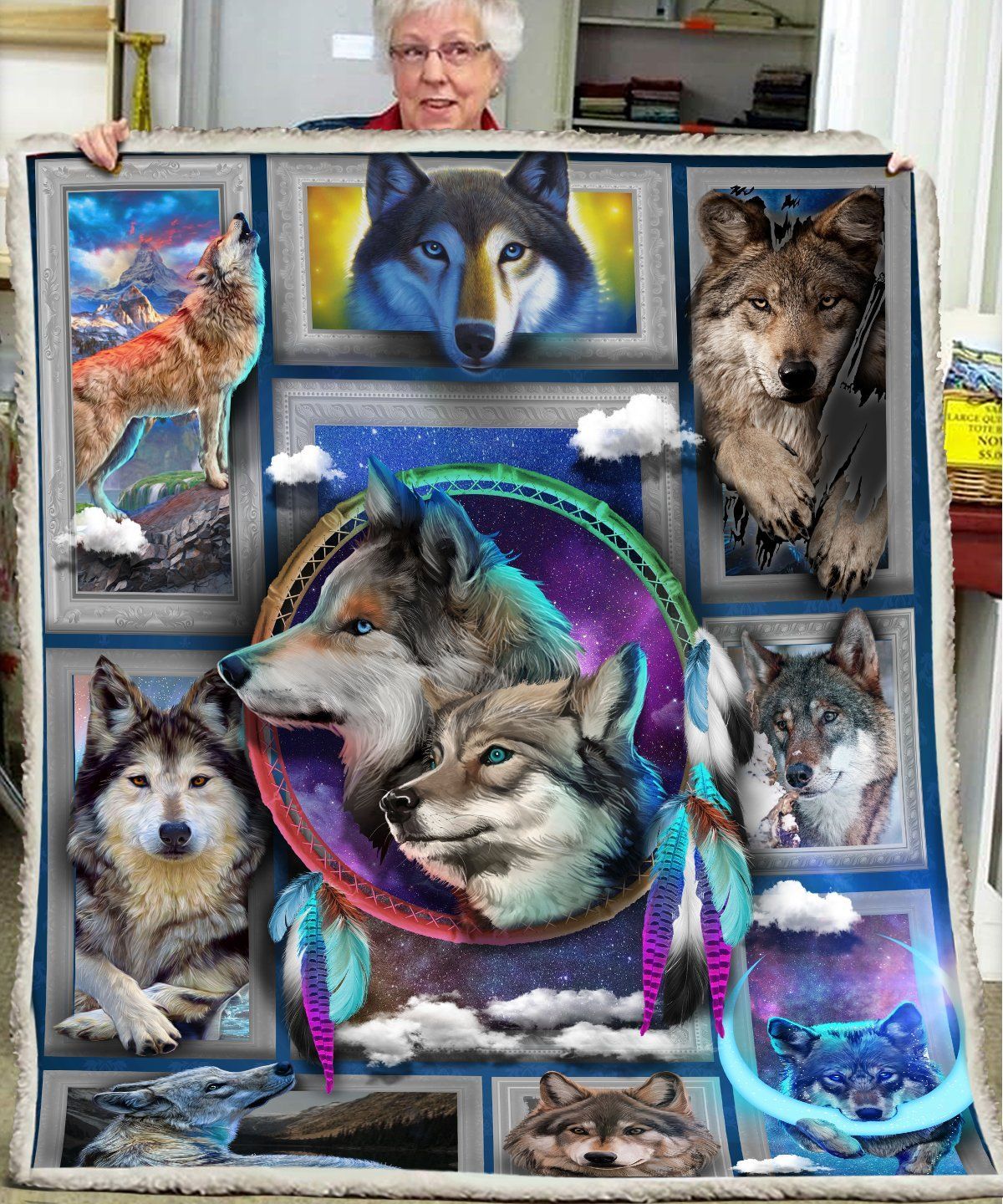Wolf Sherpa Fleece Blanket