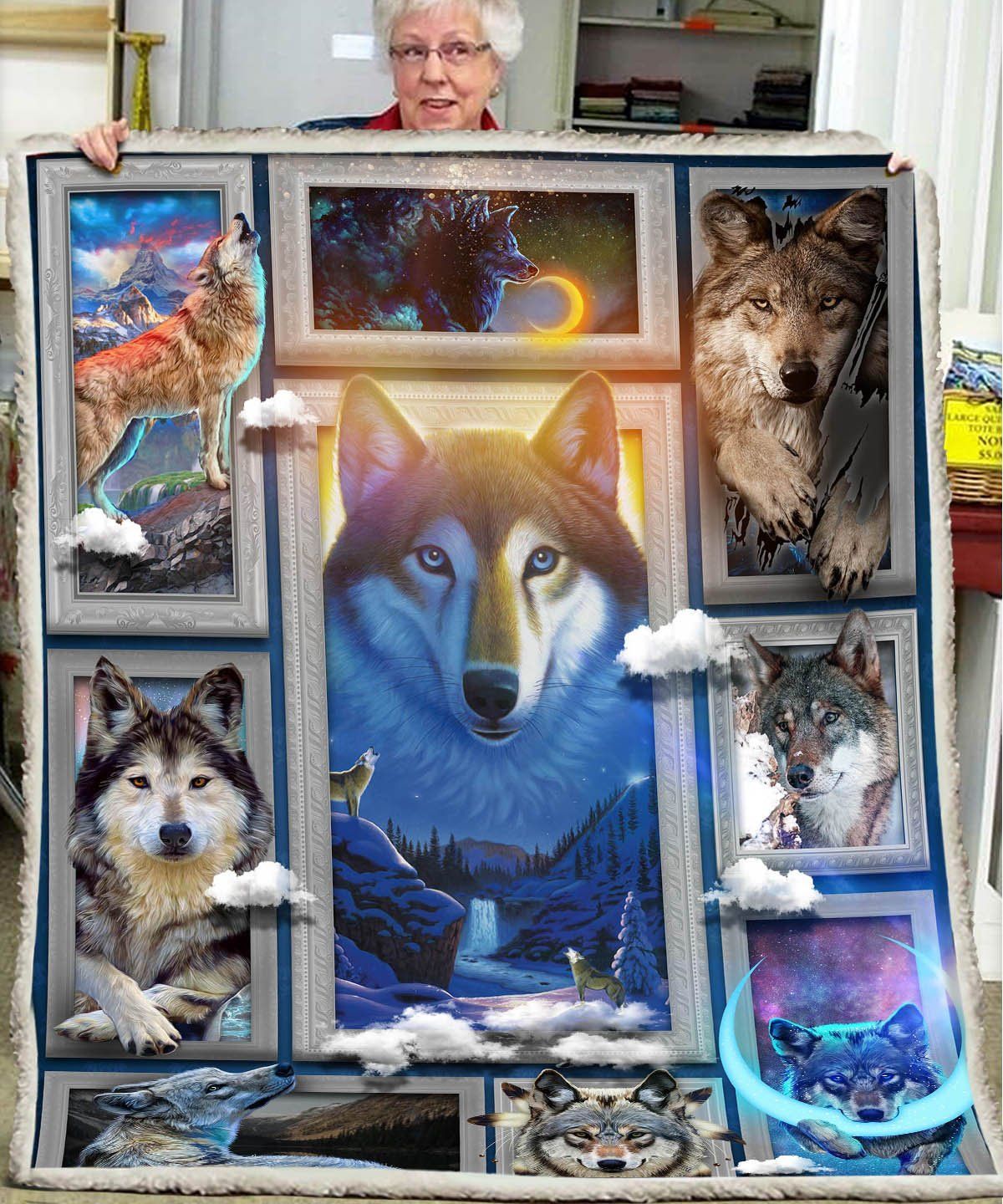 Wolf Sherpa Fleece Blanket
