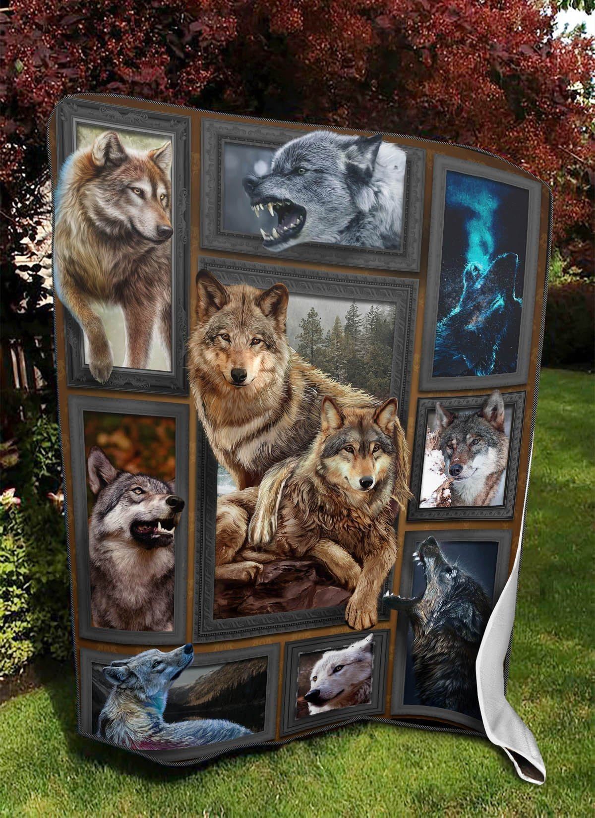 Wolf Sherpa Fleece Blanket