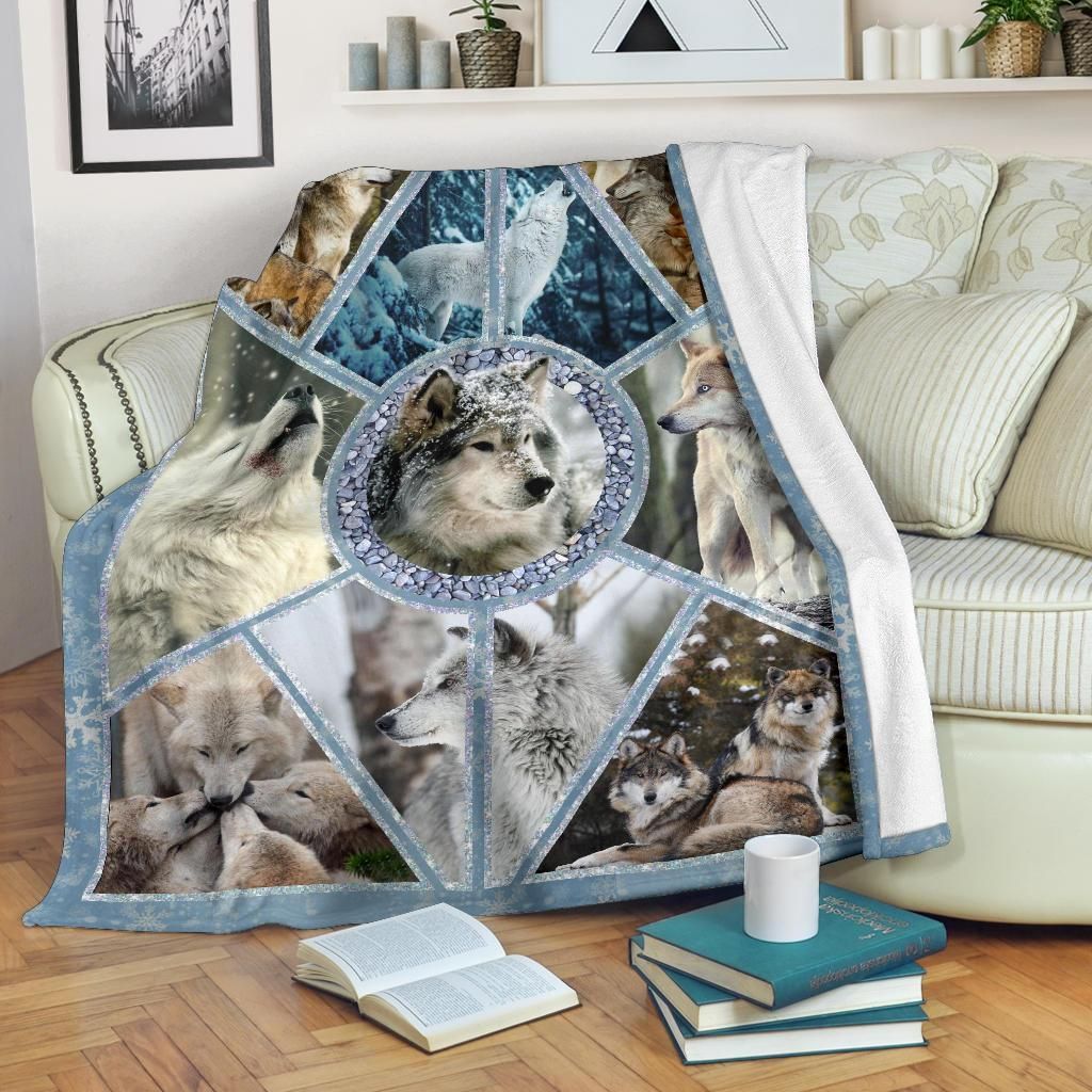 Wolf Sherpa Fleece Blanket