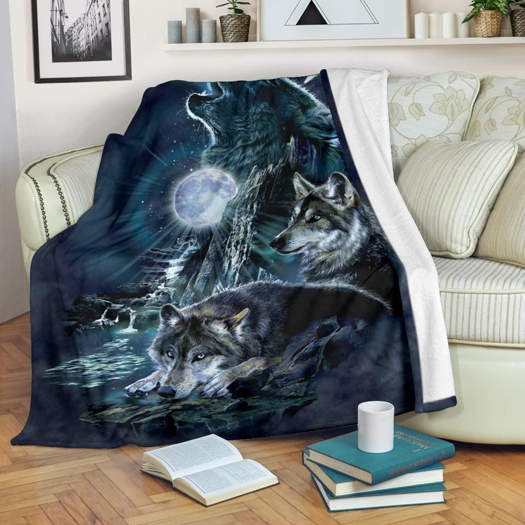 Wolf Sherpa Fleece Blanket