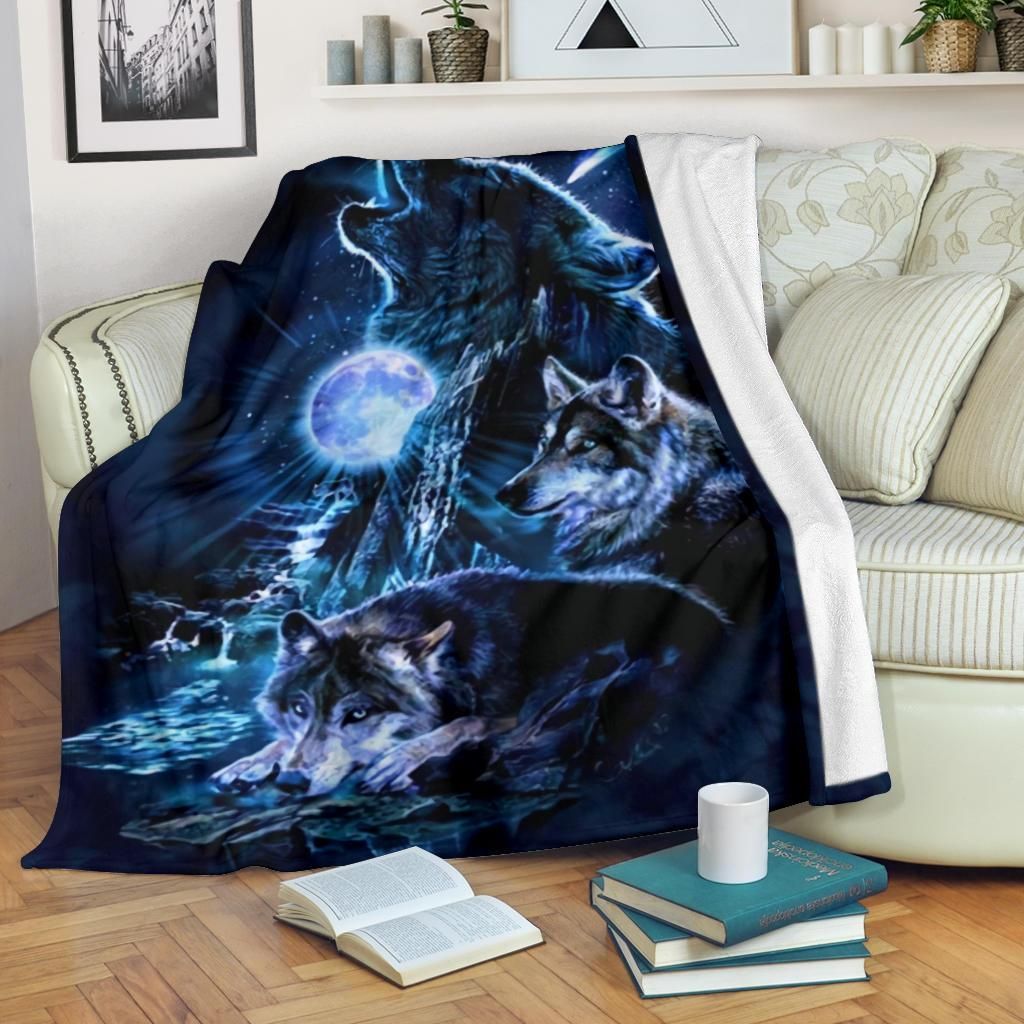 Wolf Sherpa Fleece Blanket