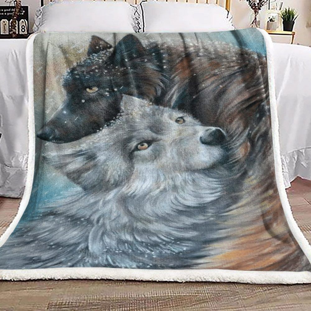 Wolf Sherpa Fleece Blanket