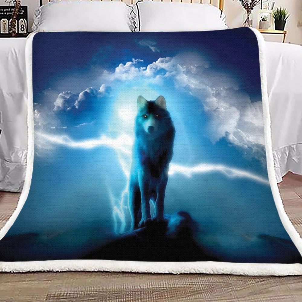 Wolf Sherpa Fleece Blanket