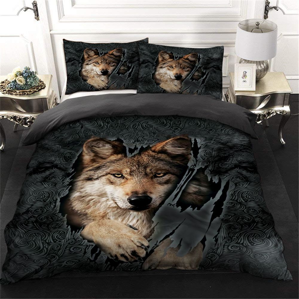 Wolf Fang Bedding Set