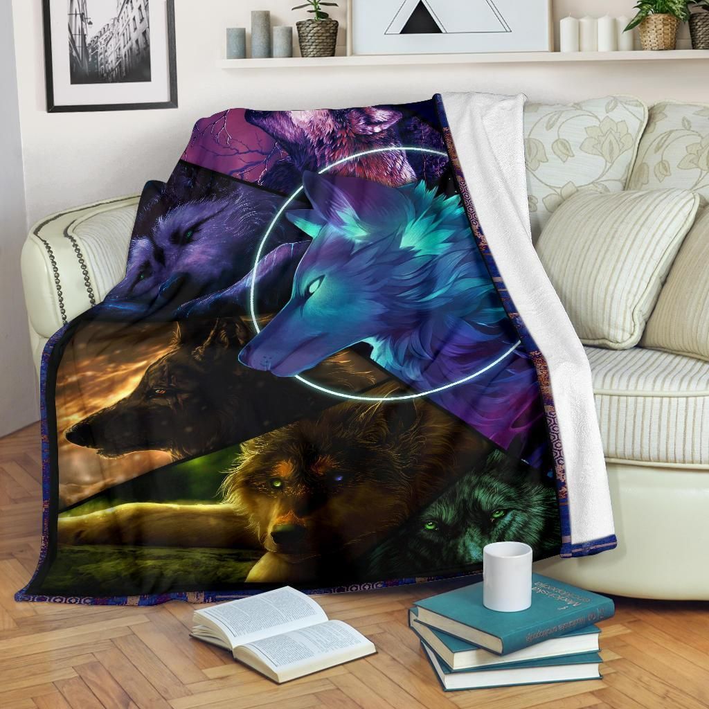 Wolf Fantastic Sherpa Fleece Blanket