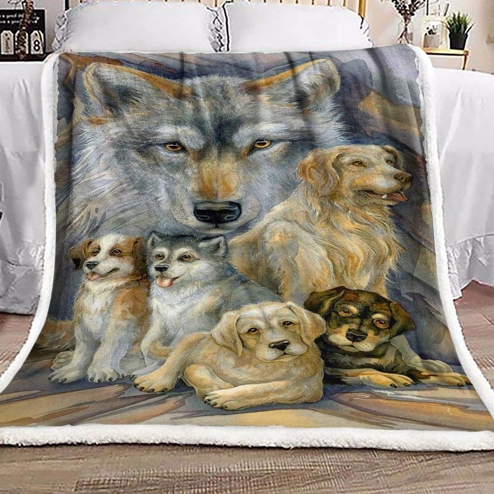 Wolf, Golden, Brittany Spaniel, Labrador, Husky Sherpa Fleece Blanket