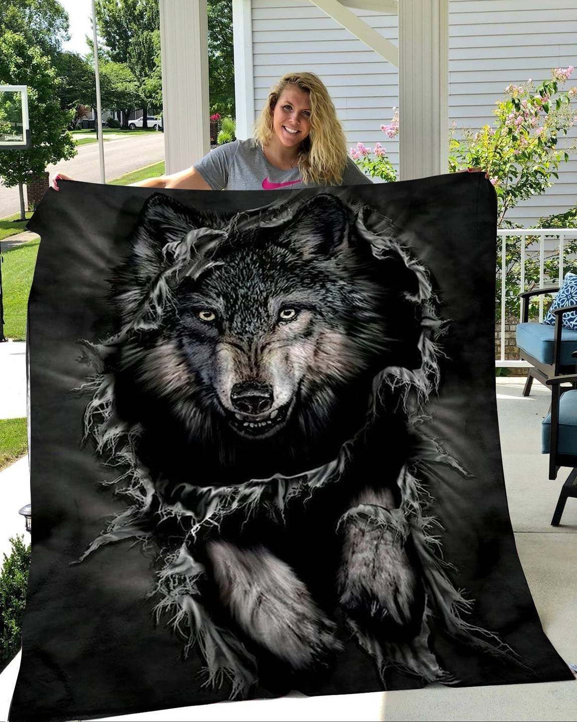 Wolf Sherpa Fleece Blanket 4