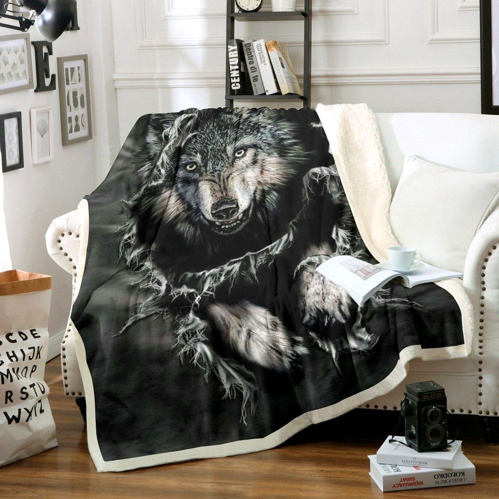 Wolf Sherpa Fleece Blanket