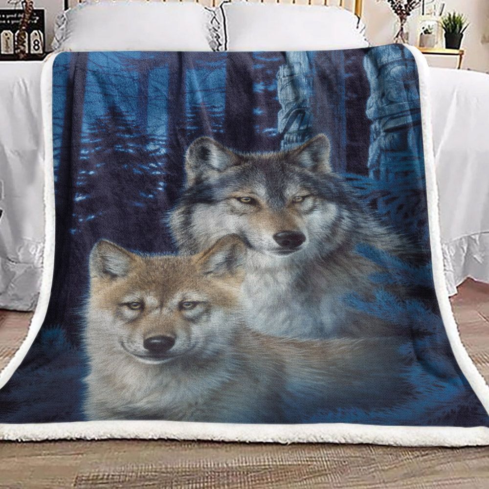 Wolf Sherpa Fleece Blanket
