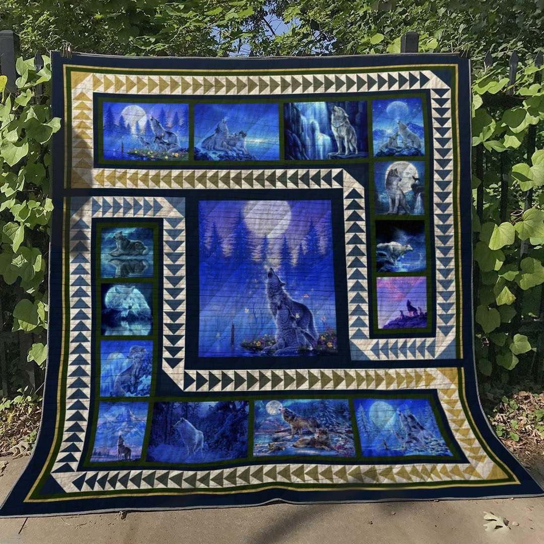 Wolf HN240540 Quilt Blanket