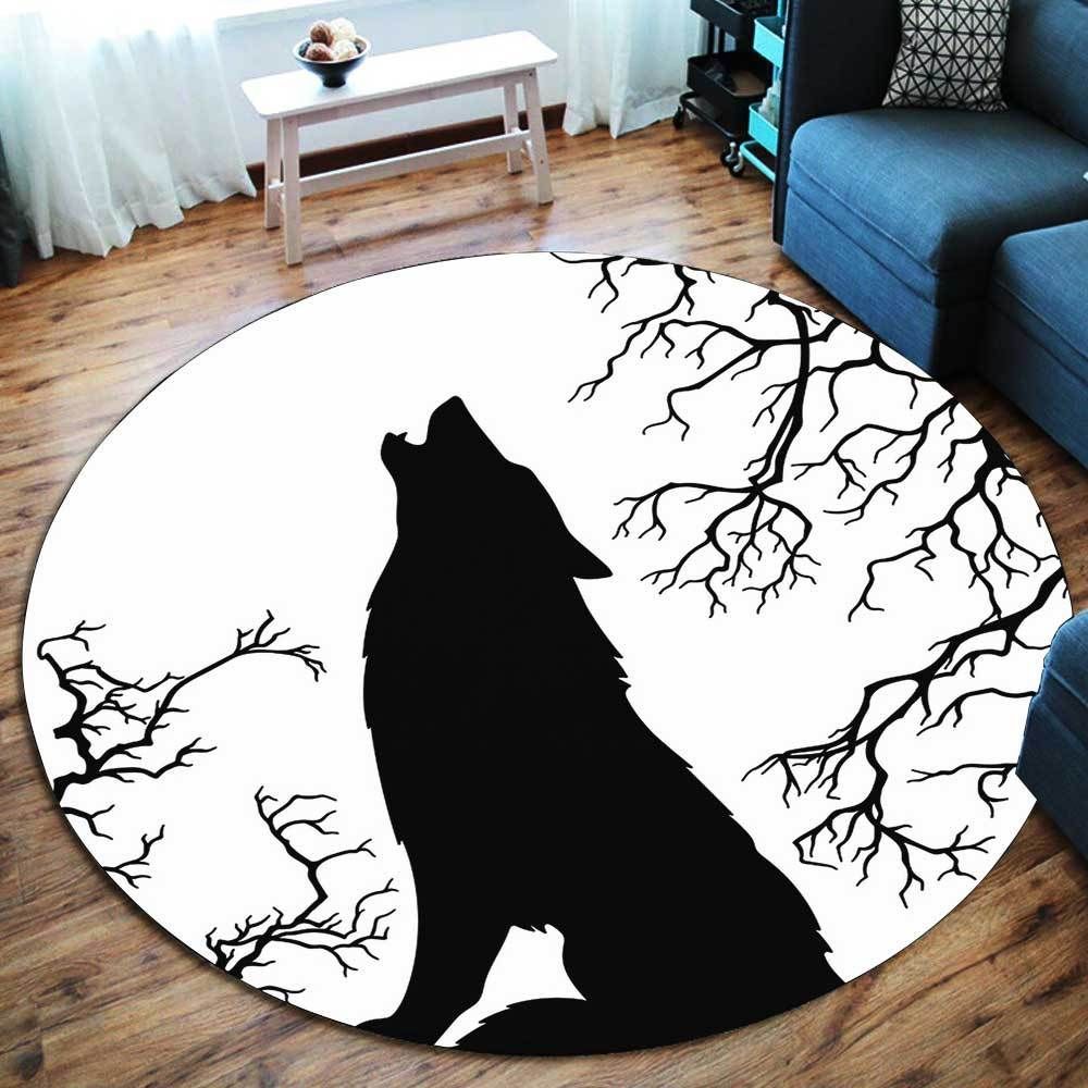 Wolf Howling At The Full Moon Round Carpet