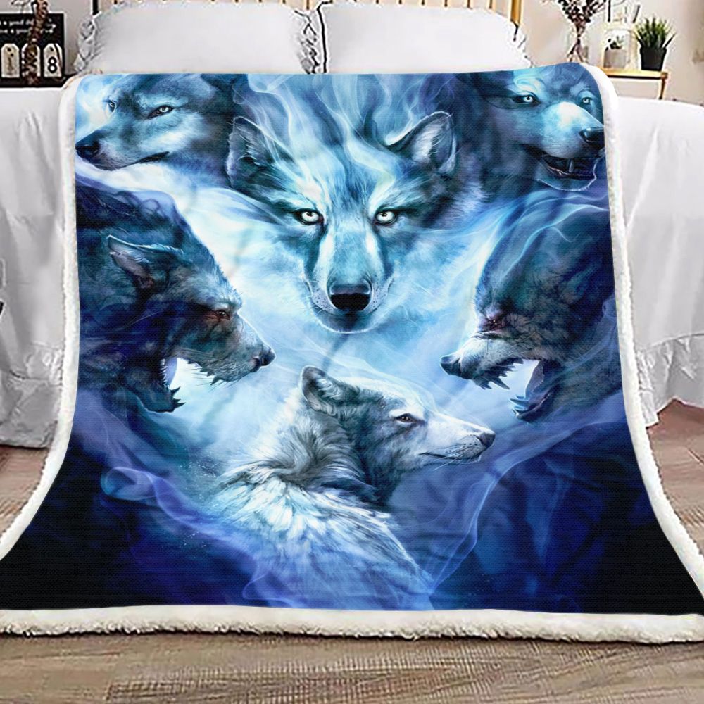 Wolf Ice Fleece Blanket