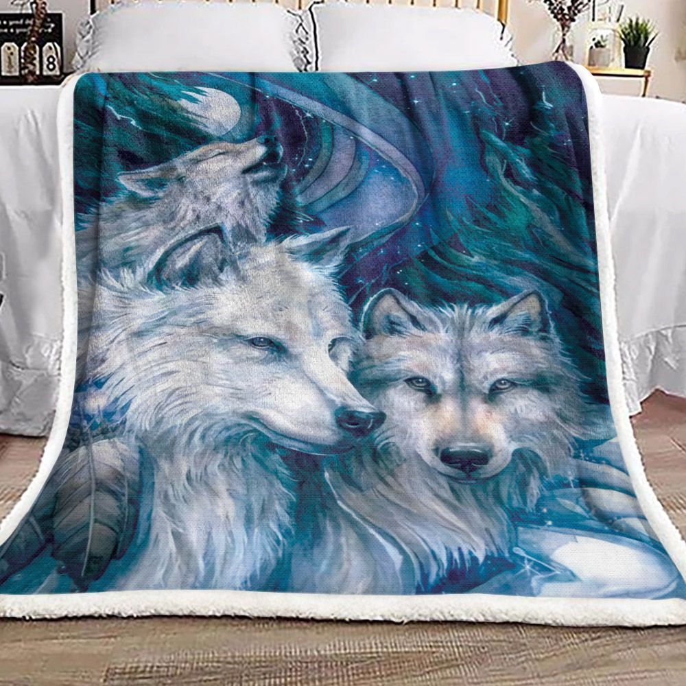Wolf Sherpa Fleece Blanket