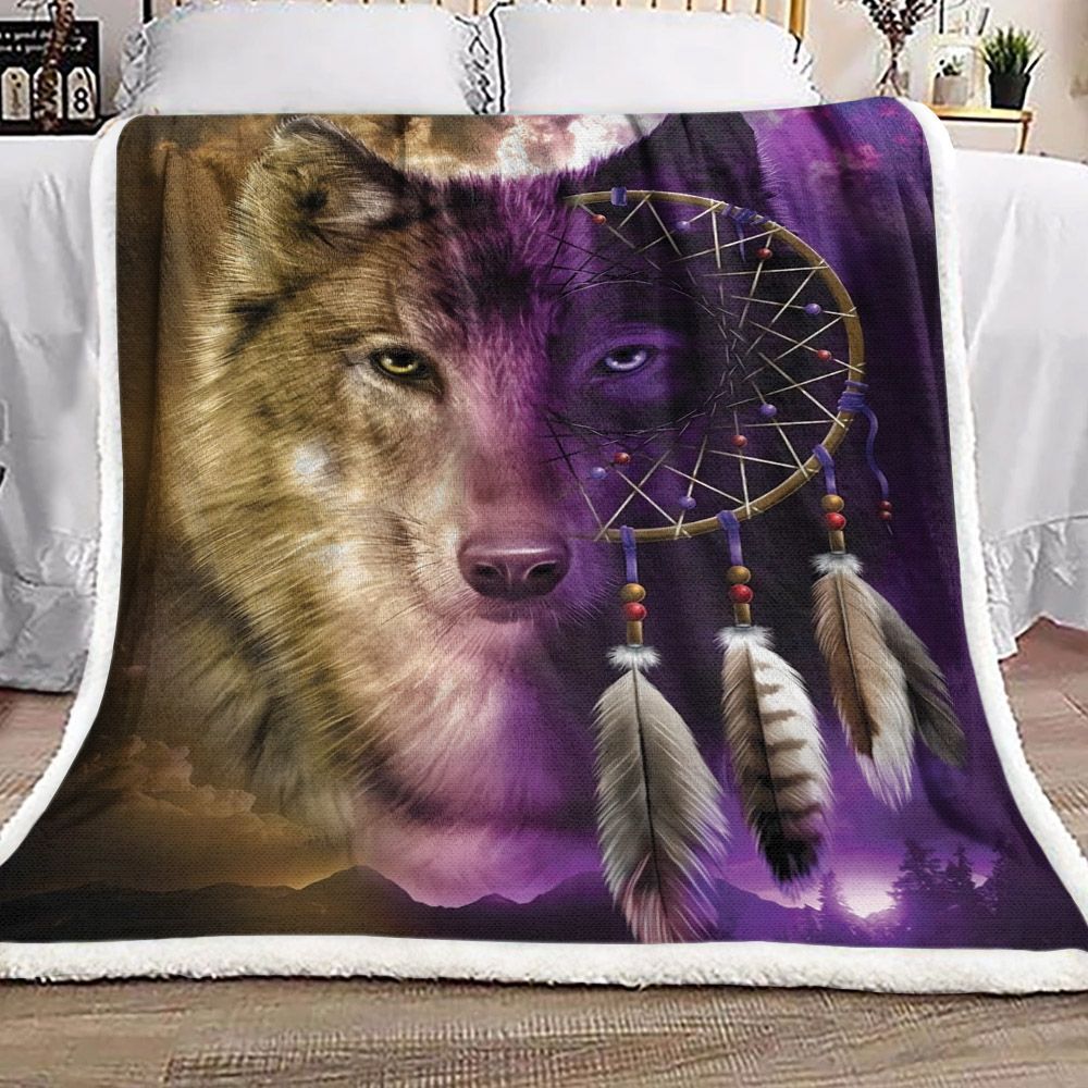 Wolf Sherpa Fleece Blanket