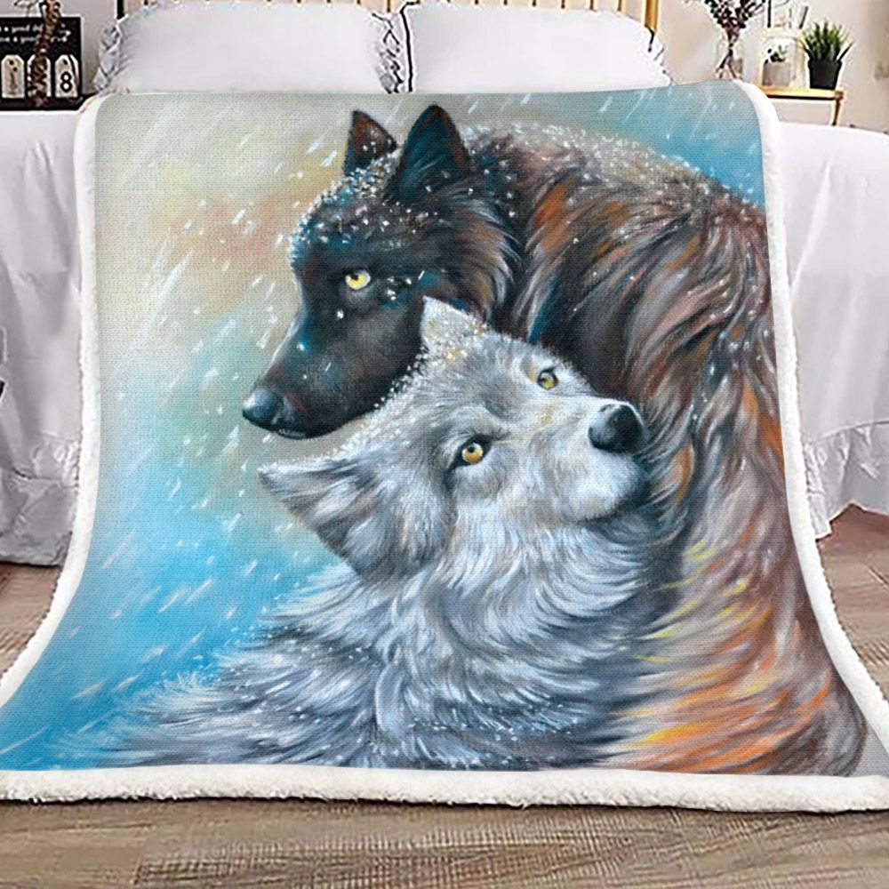 Wolf Sherpa Fleece Blanket