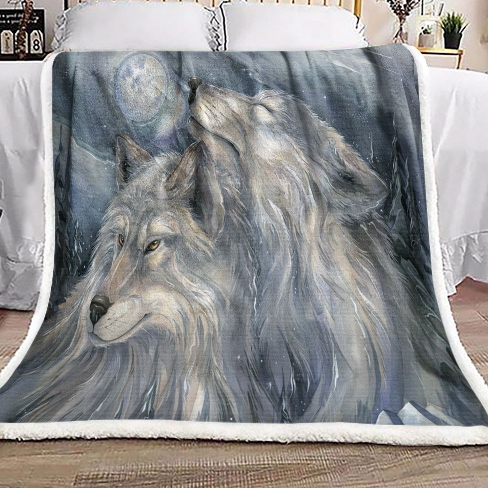 Wolf Sherpa Fleece Blanket