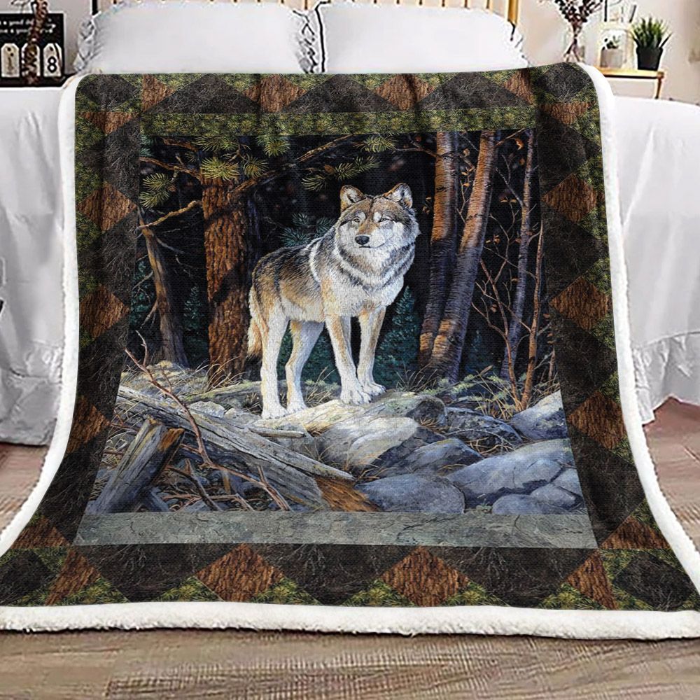 Wolf Sherpa Fleece Blanket