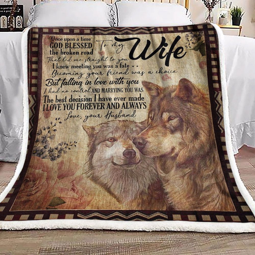Wolf Mom To My Wife Sherpa Fleece Blanket