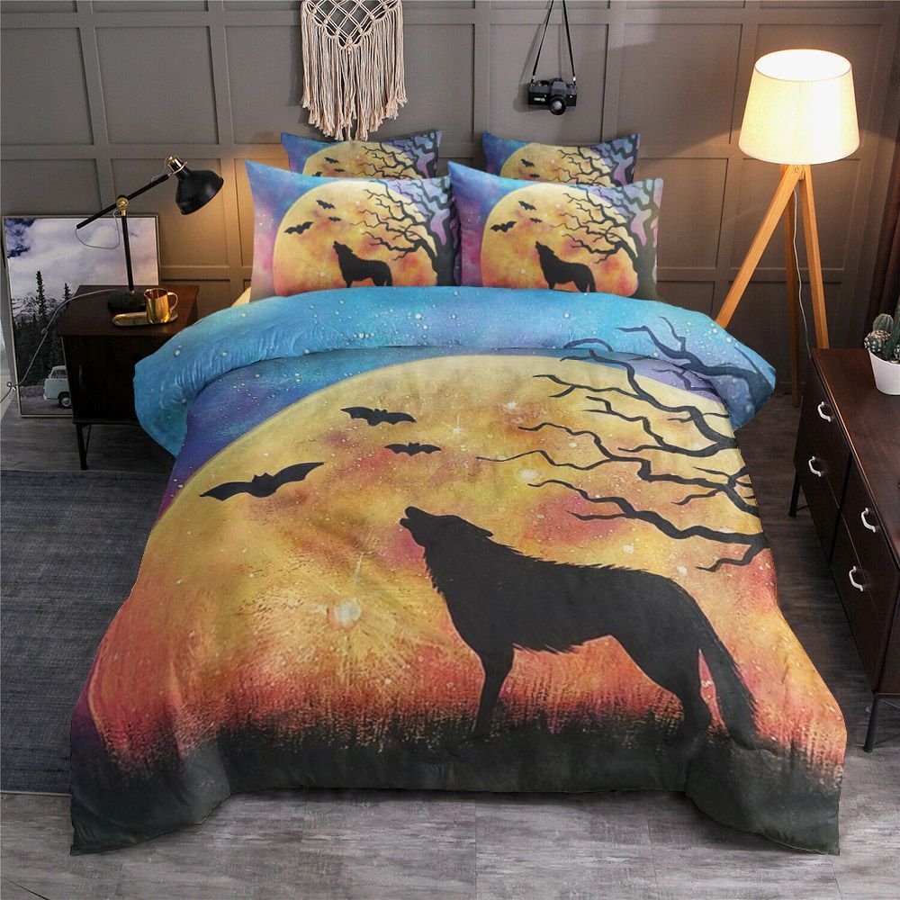 Wolf Moon Shadow Bedding Set