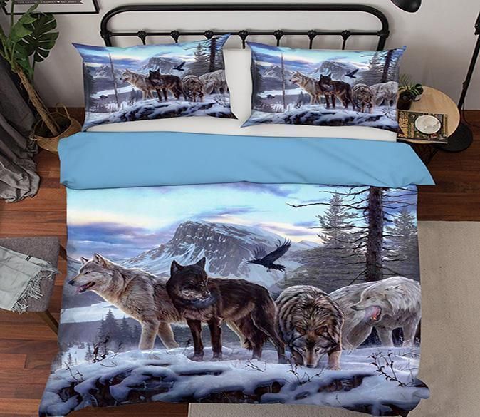 Wolf Mountain Bedding Set