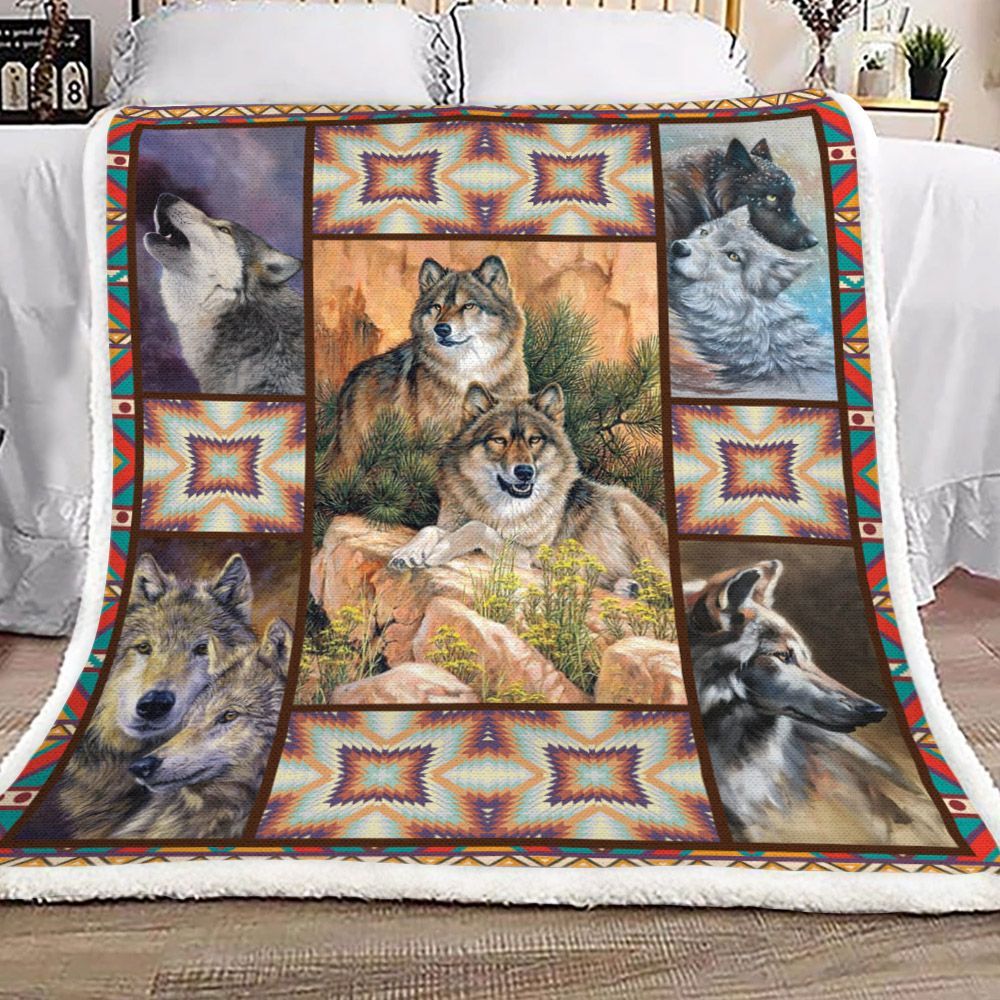 Wolf Native American Sherpa Fleece Blanket