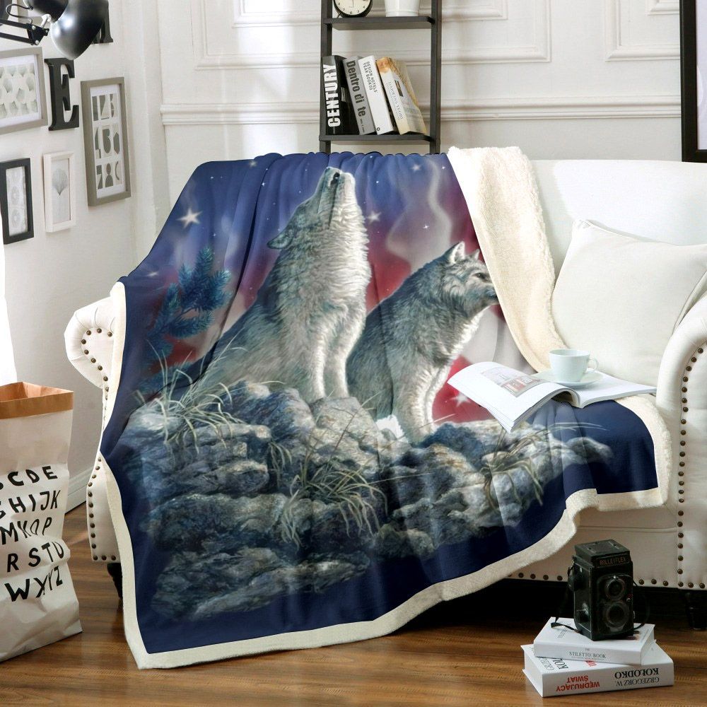 Wolf Sherpa Fleece Blanket
