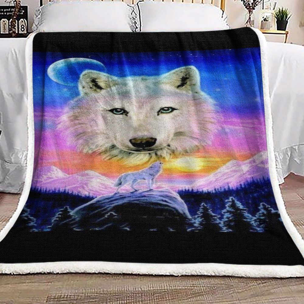 Wolf Sherpa Fleece Blanket