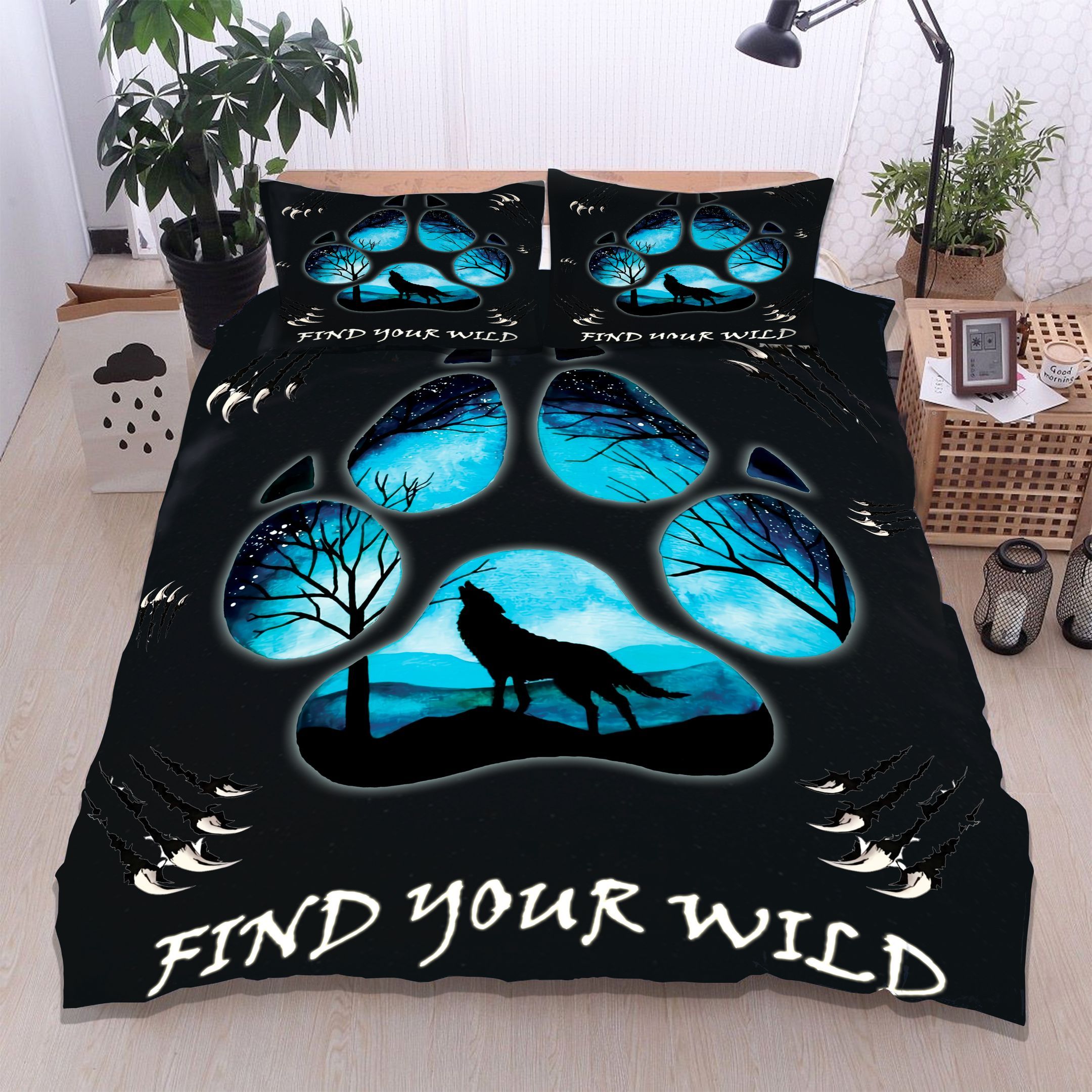 Wolf Paws Bedding Set