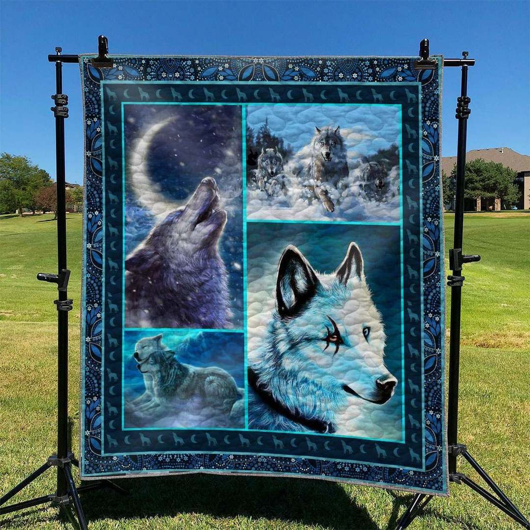 Wolf TD2709592 Quilt Blanket