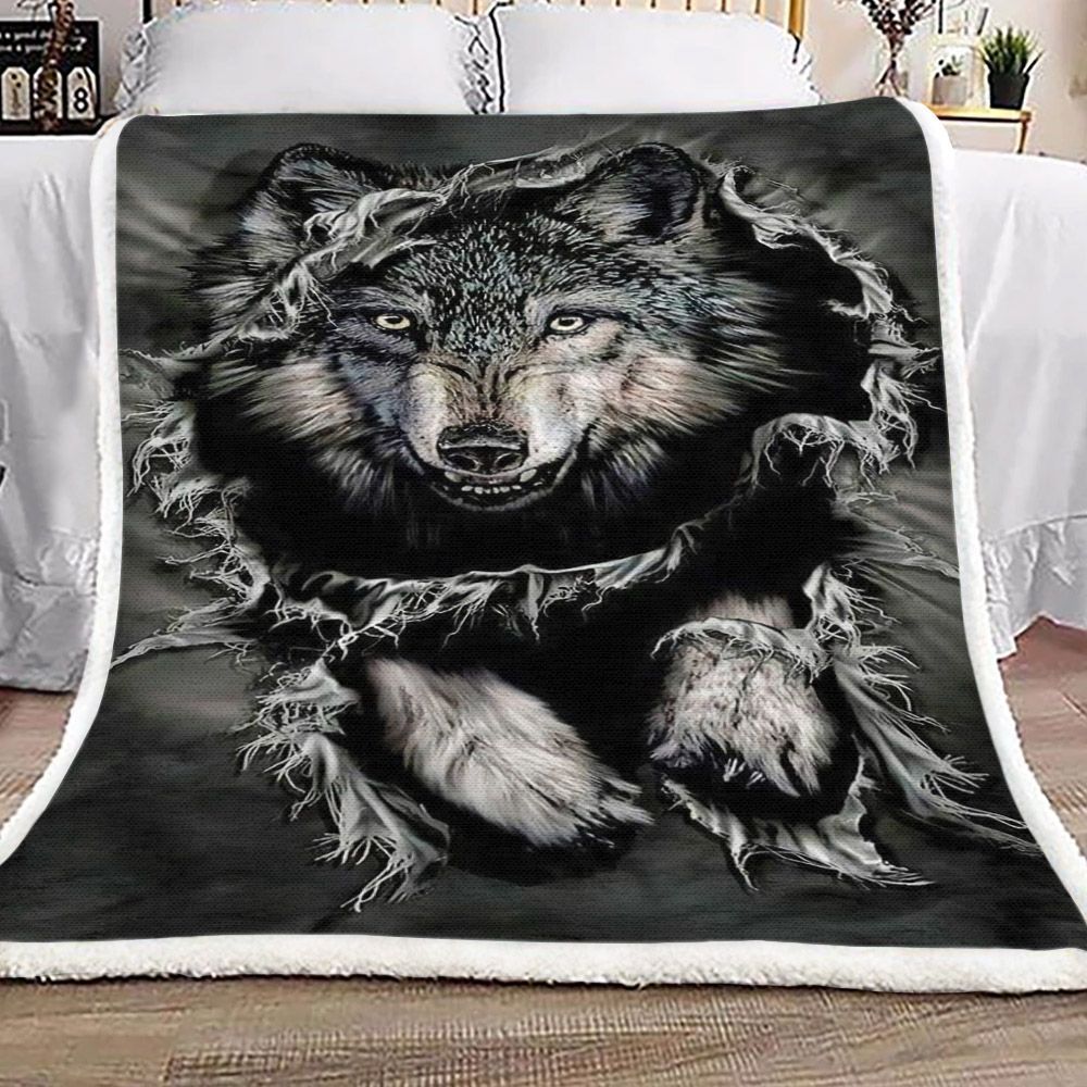 Wolf Throw Sherpa Fleece Blanket