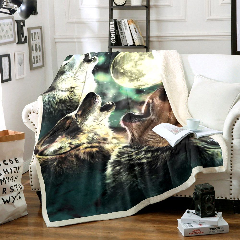 Wolf Sherpa Fleece Blanket