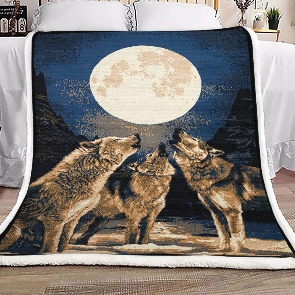 Wolf Sherpa Fleece Blanket