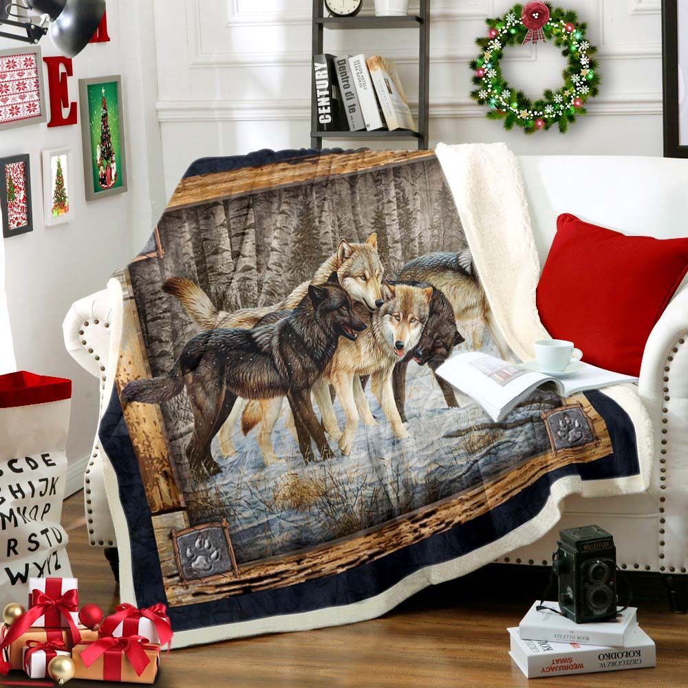 Wolf Sherpa Fleece Blanket